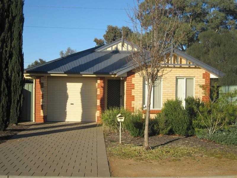 2 Orange Parade, Munno Para West SA 5115