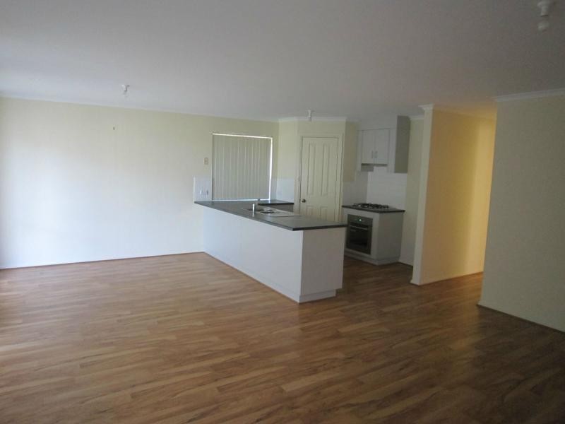 2 Orange Parade, Munno Para West SA 5115