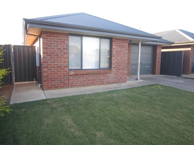 5 Dylan Court, Smithfield SA 5114
