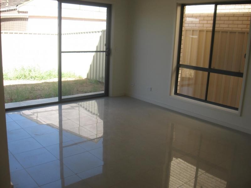 2/47-49 Fenden Road, Salisbury Plain SA 5109