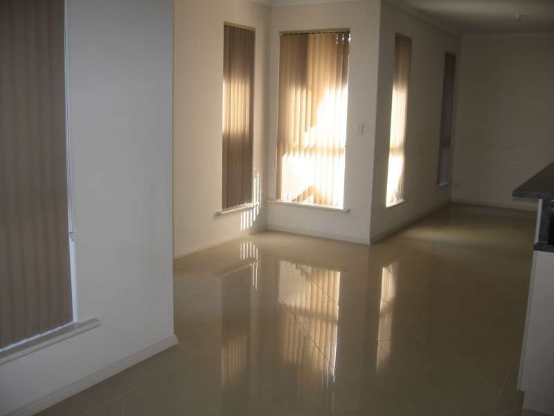 11 Mossman Street, Mawson Lakes SA 5095