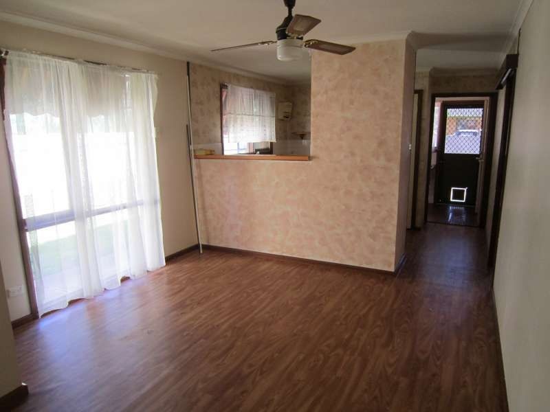 1 St Hughes Place, Salisbury Downs SA 5108