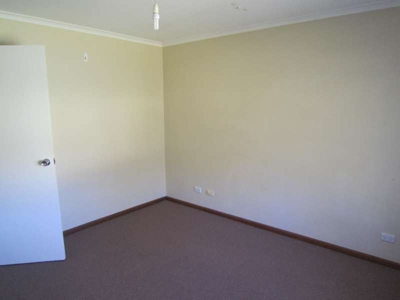 1 St Hughes Place, Salisbury Downs SA 5108