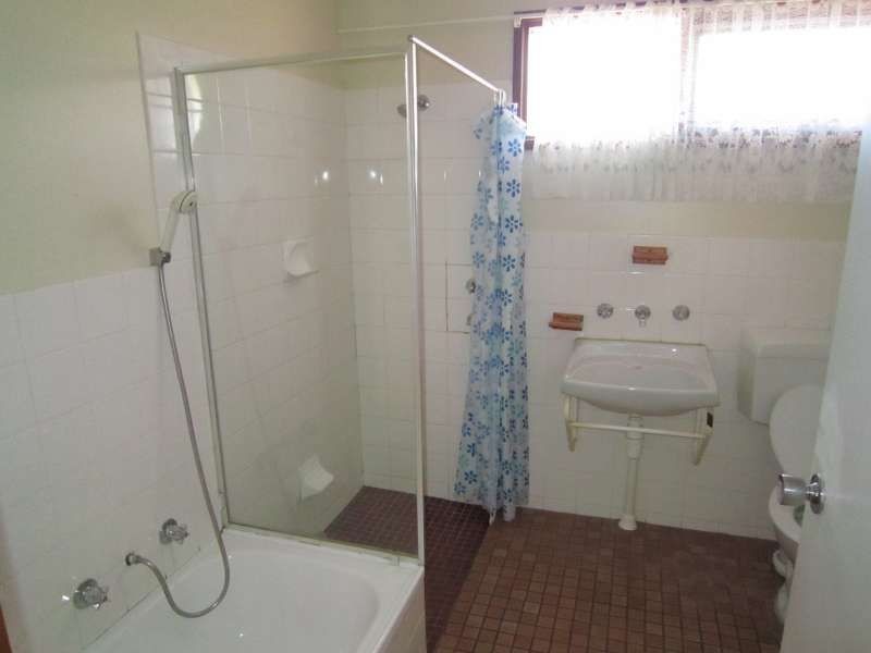 1 St Hughes Place, Salisbury Downs SA 5108