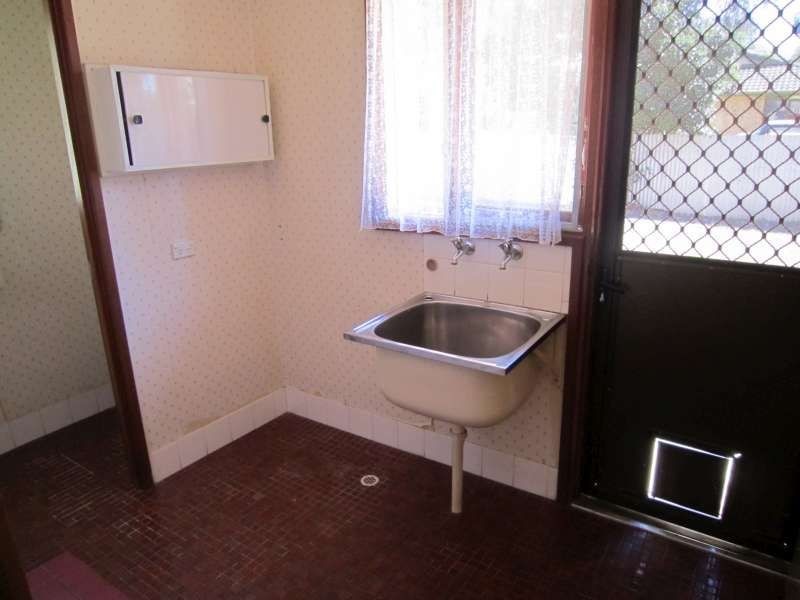 1 St Hughes Place, Salisbury Downs SA 5108