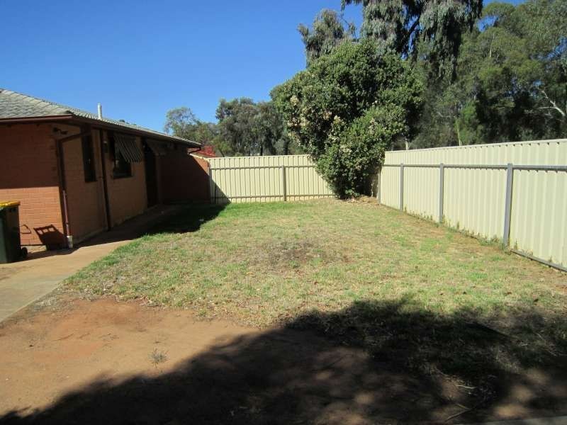 1 St Hughes Place, Salisbury Downs SA 5108