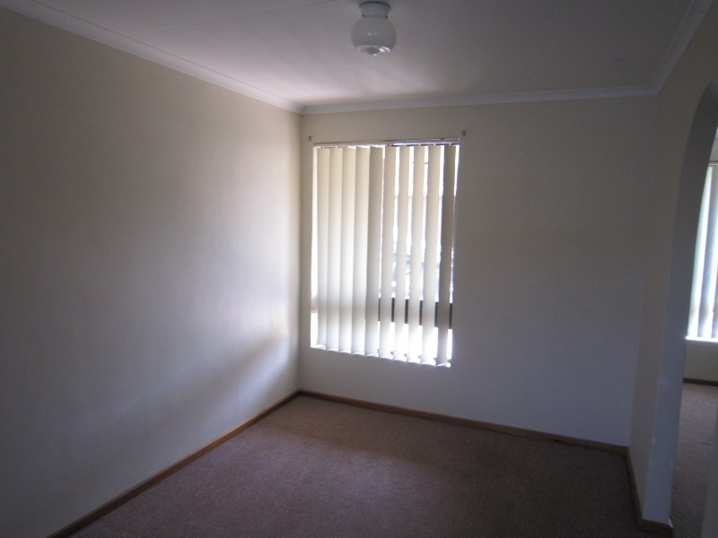 2/1 Ceafield Road, Para Hills West SA 5096