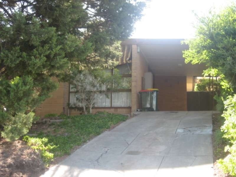 13 Gwender Terrace, Para Hills SA 5096