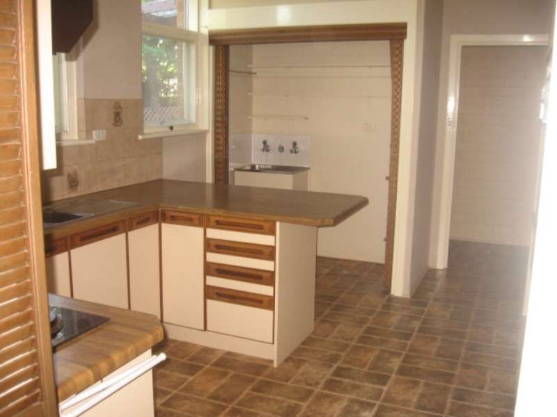 13 Gwender Terrace, Para Hills SA 5096