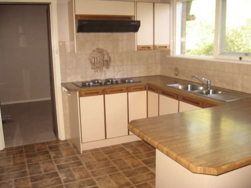 13 Gwender Terrace, Para Hills SA 5096