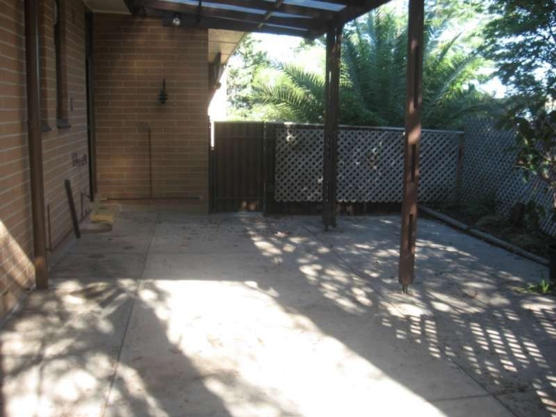 13 Gwender Terrace, Para Hills SA 5096