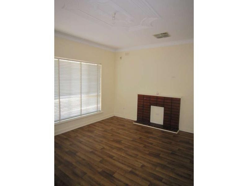 4 McIntosh Crescent, Brahma Lodge SA 5109