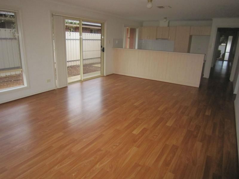 Unit 4/45 Beafield Road, Para Hills West SA 5096