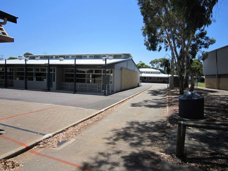 1 Bradford Road, Salisbury Heights SA 5109