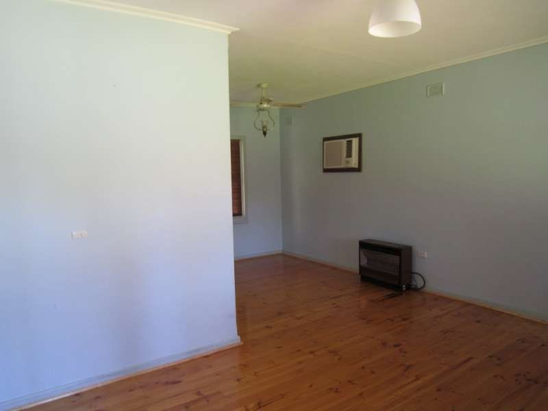 3 Davidson Road, Elizabeth Vale SA 5112