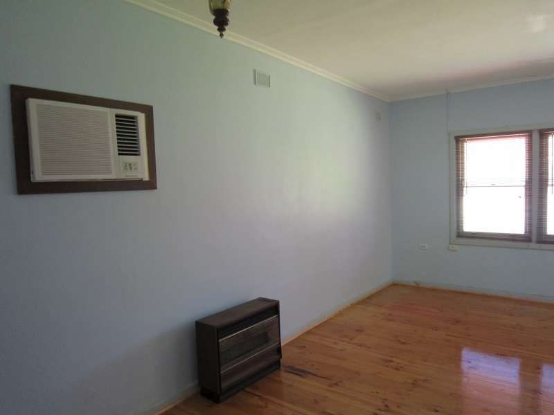 3 Davidson Road, Elizabeth Vale SA 5112