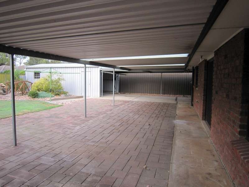 16 McVann Avenue, Paralowie SA 5108