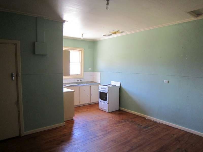 43 Knowles Road, Elizabeth Vale SA 5112