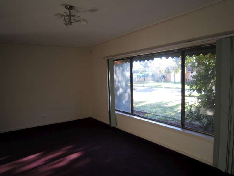 16 Athalie Avenue, Parafield Gardens SA 5107