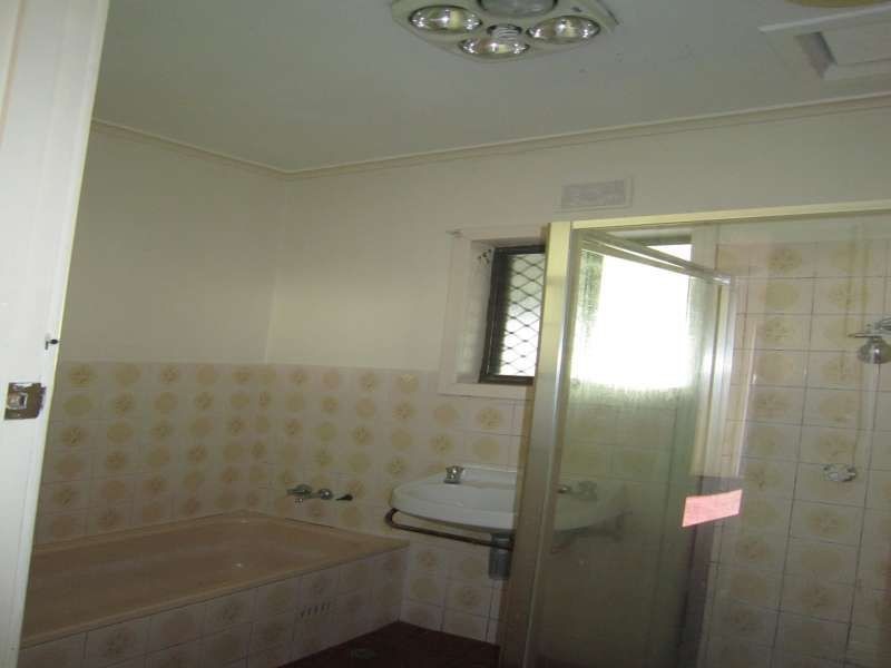 16 Athalie Avenue, Parafield Gardens SA 5107