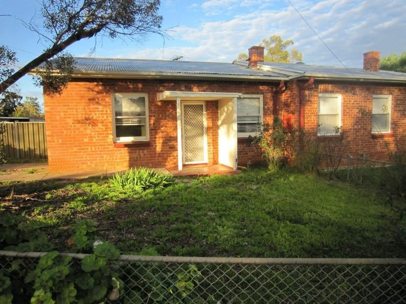 2 Dyer Street, Elizabeth Downs SA 5113