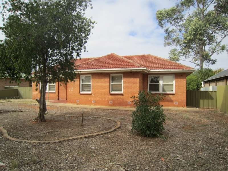 10 St Leonard Crescent, Elizabeth Downs SA 5113