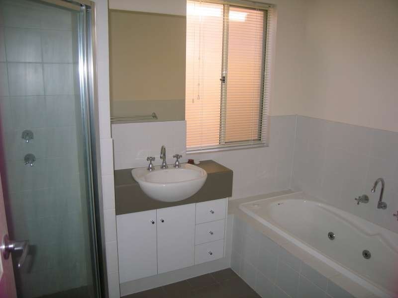 28 Tralee Avenue, Broadview SA 5083