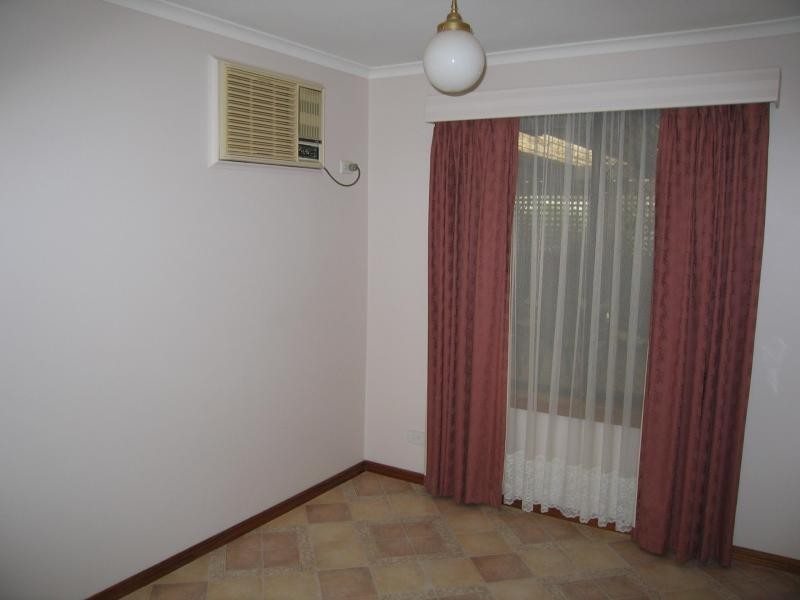 37 Janine Drive, Burton SA 5110