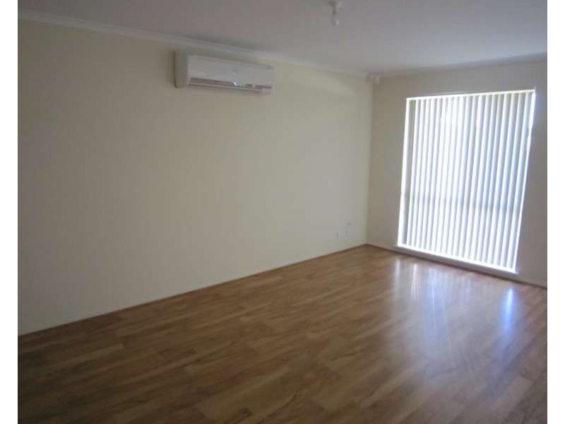 2 Orange Parade, Munno Para West SA 5115