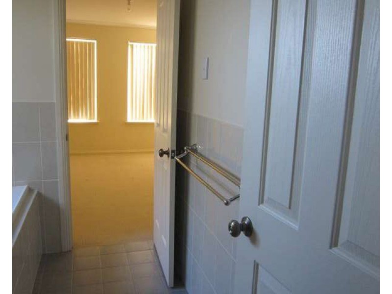 2 Orange Parade, Munno Para West SA 5115