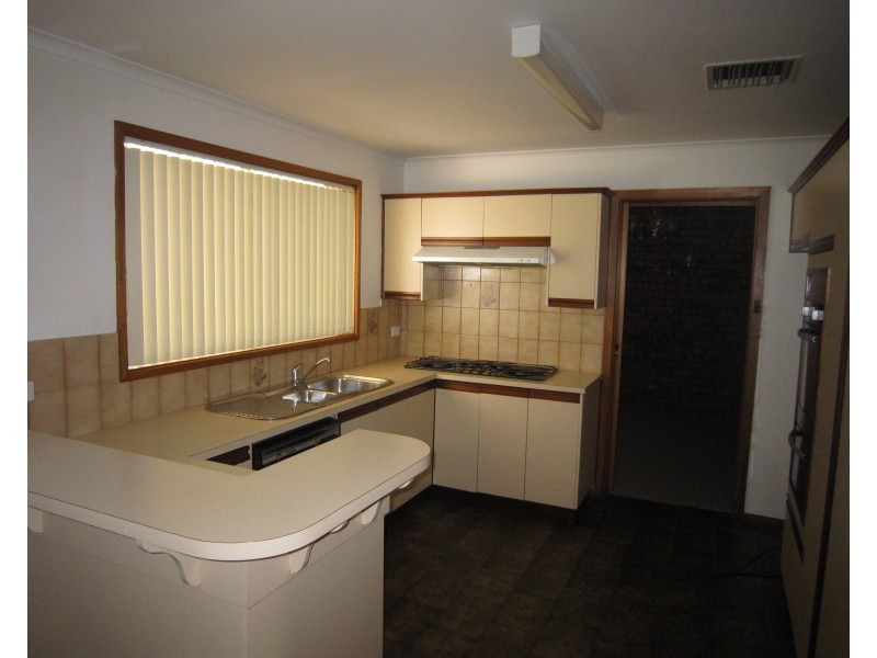 60 Kensington Way, Burton SA 5110