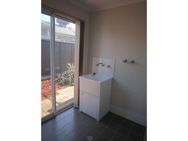 17 Wattlebird Drive, Burton SA 5110