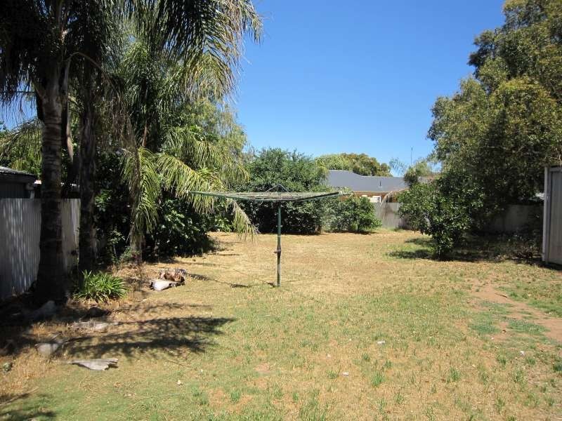 26 Leslie McIntyre Avenue, Salisbury Downs SA 5108