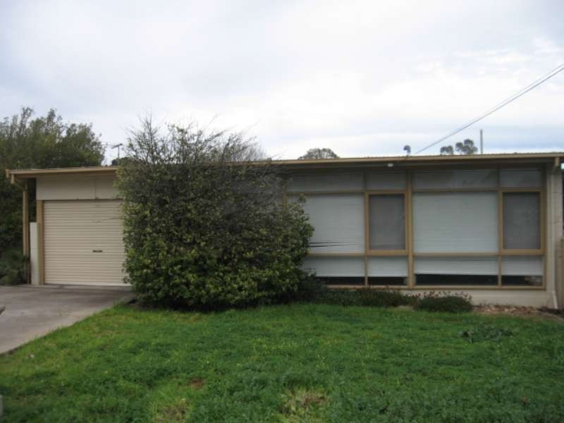 3 St Clair Avenue, Para Hills SA 5096