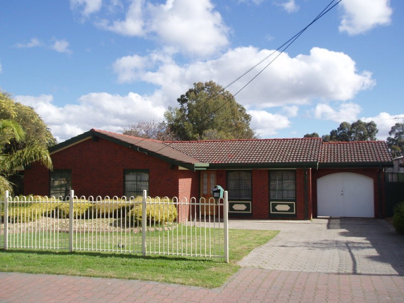 14 Leane Avenue, Ridgehaven SA 5097