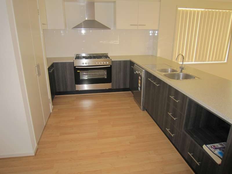 27 Kinross Avenue, Burton SA 5110