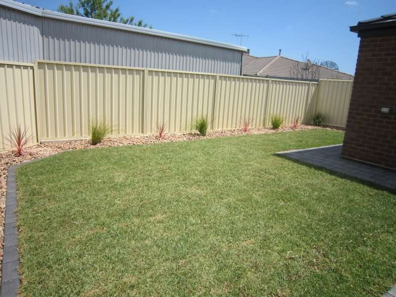 27 Kinross Avenue, Burton SA 5110