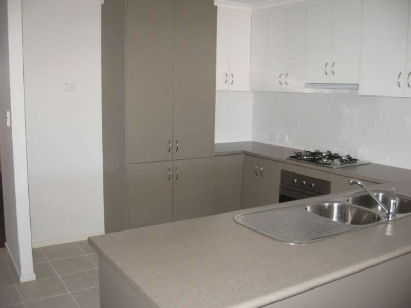 63 Wattlebird Drive, Burton SA 5110