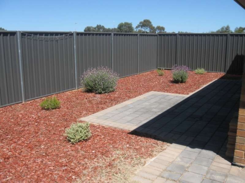 63 Wattlebird Drive, Burton SA 5110