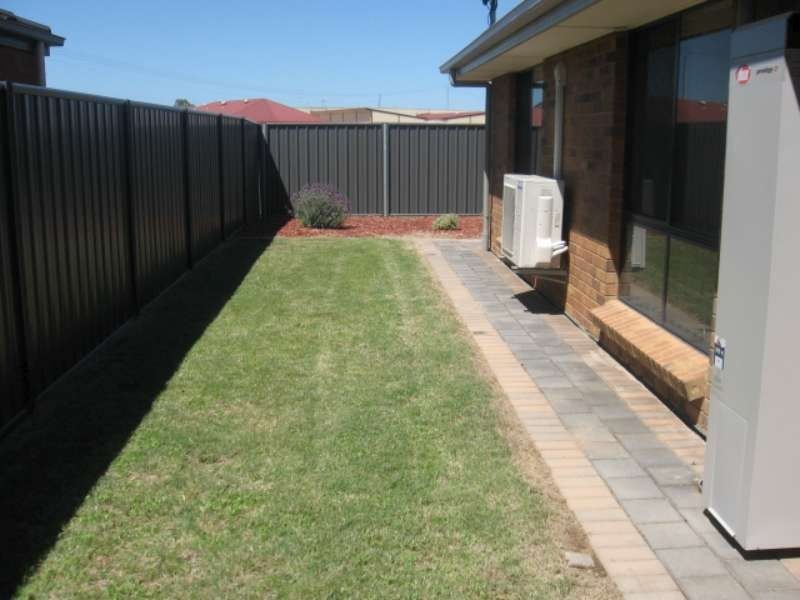 63 Wattlebird Drive, Burton SA 5110