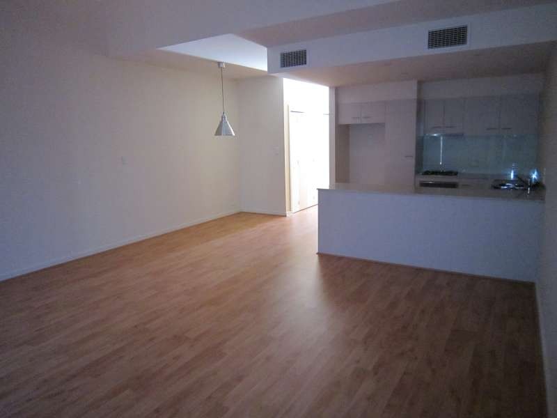 28 The Strand, Mawson Lakes SA 5095