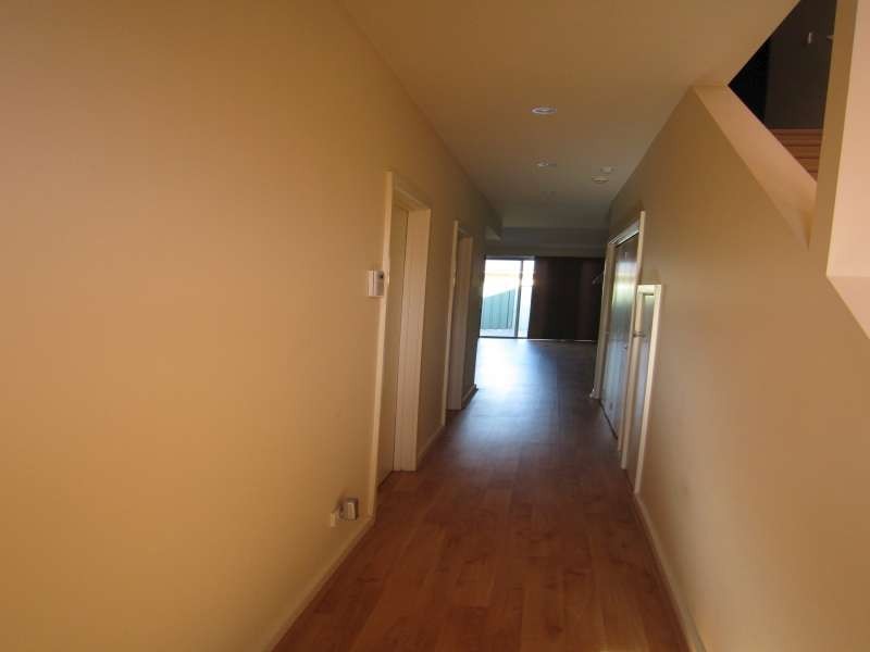 28 The Strand, Mawson Lakes SA 5095