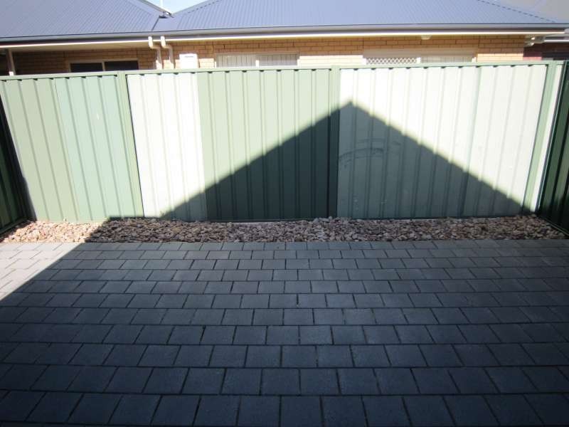 28 The Strand, Mawson Lakes SA 5095