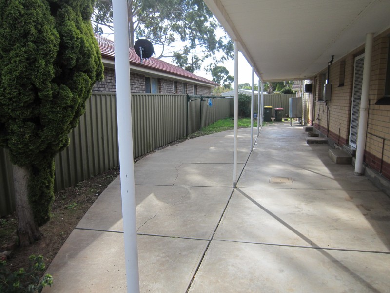 17 Paramount Road, Salisbury Downs SA 5108