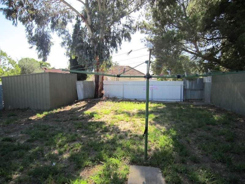 11 Tidcombe Street, Elizabeth Vale SA 5112