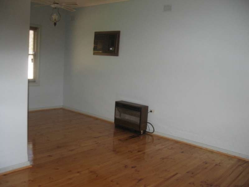 3 Davidson Road, Elizabeth Vale SA 5112