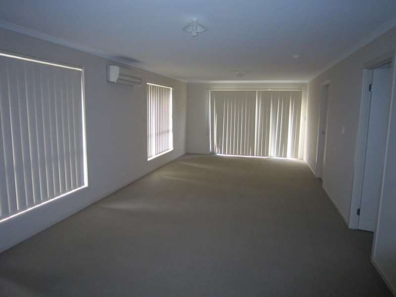 81 Wattlebird Drive, Burton SA 5110