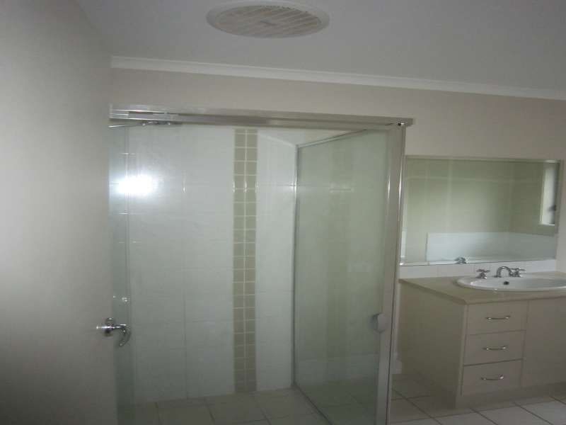 81 Wattlebird Drive, Burton SA 5110