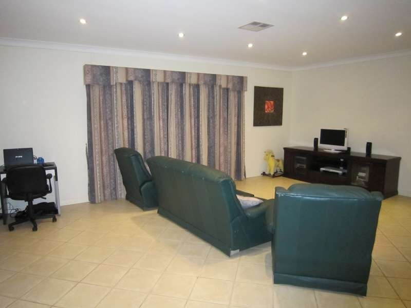 73 Rosalie Terrace, Parafield Gardens SA 5107