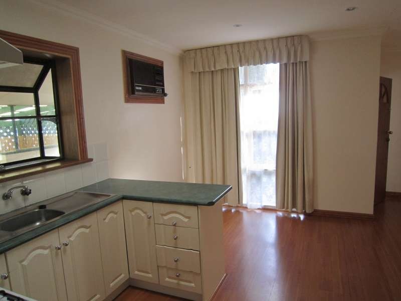 37 Hazel Grove, Ridgehaven SA 5097